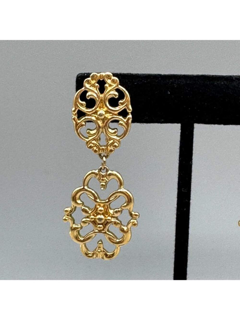 Vintage Avon Graceful Trellis Earrings Pierced Gold Tone Dangle Drop Statement - Picture 4 of 10
